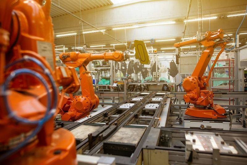 Automotive components assembly cell