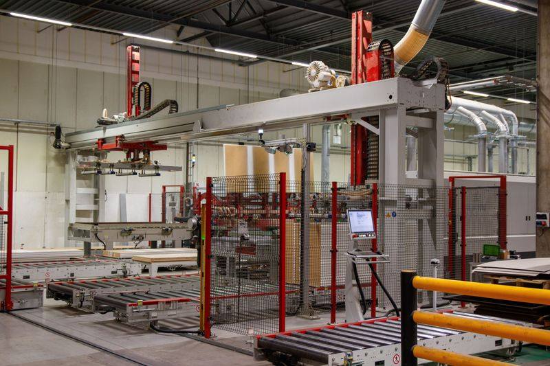 Window and door production line installation